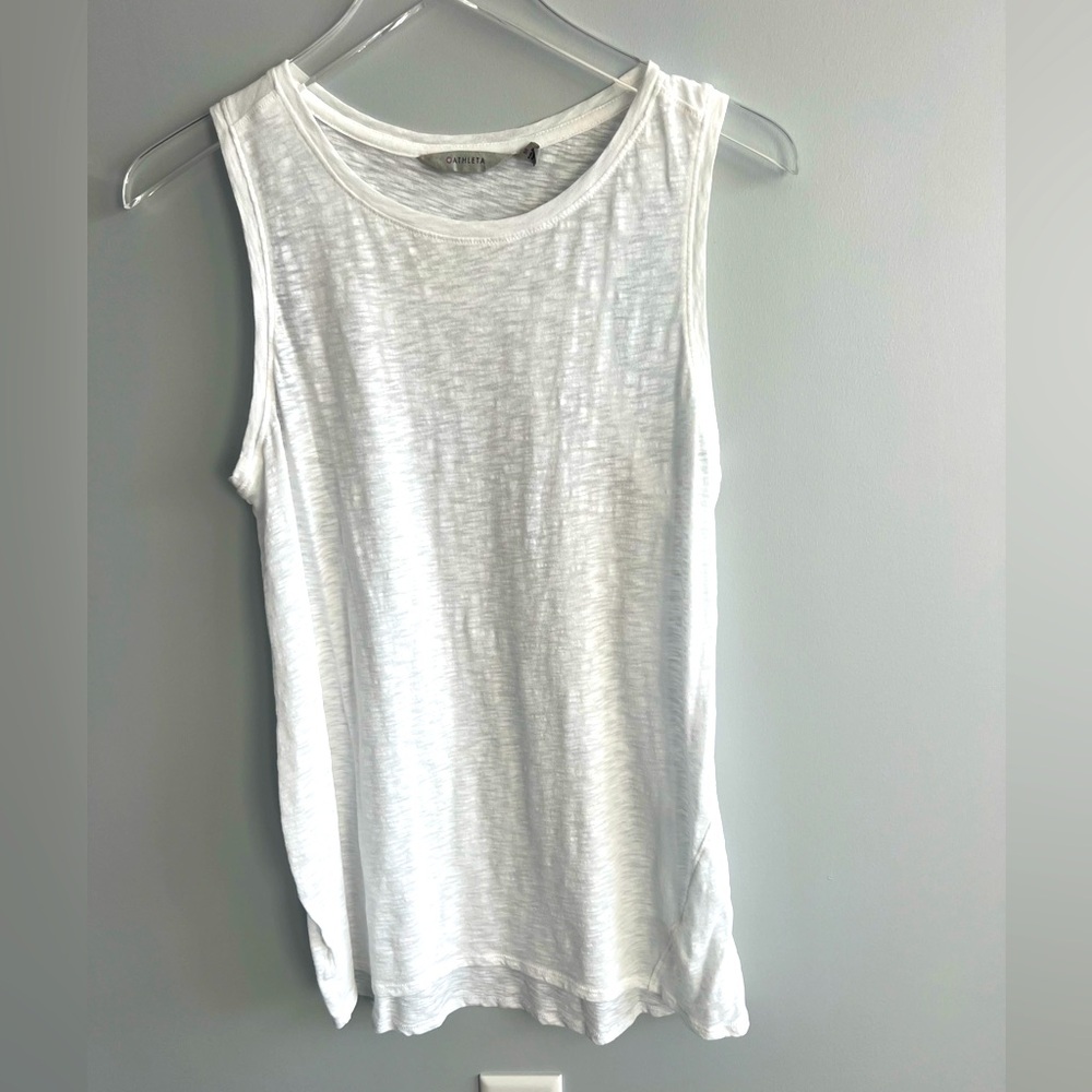Athleta barely worn (EUC) women’s  Daily Tank size M bright white